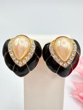 Vintage Art Deco Revival Scalloped Enamel Faux Pearl Clip Earrings Heavy Quality
